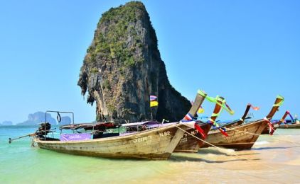 Longtail boat