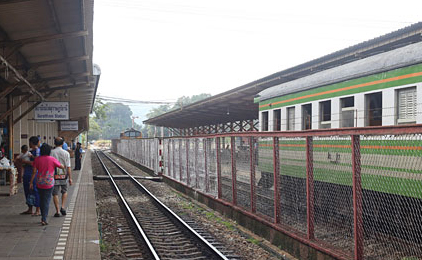 Estação de comboios de Surat Thani